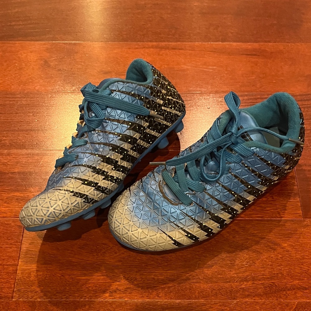 Kids Blue Soccer Cleats